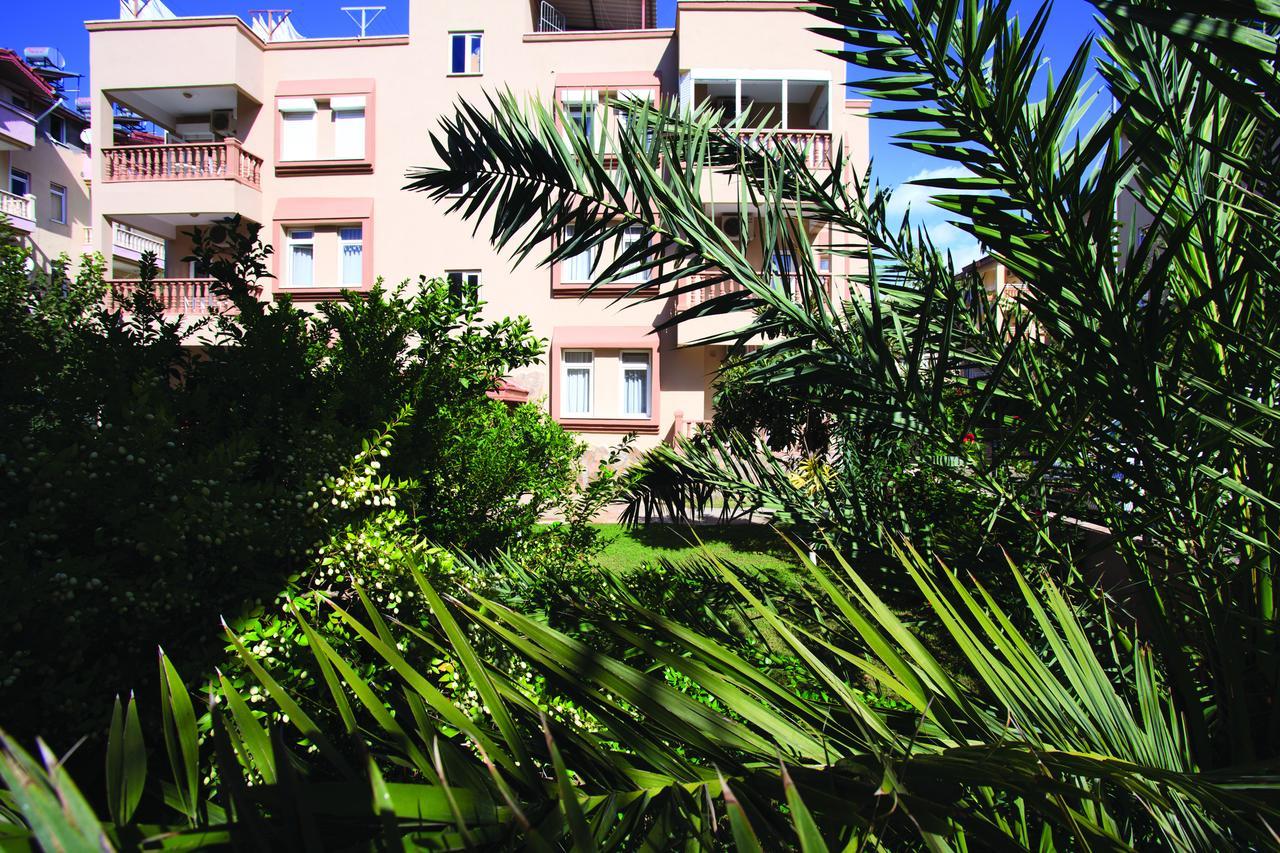 Helios Hotel Side Exterior foto