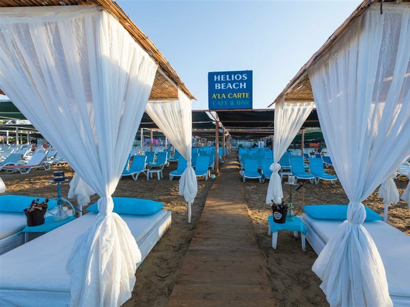 Helios Hotel Side Exterior foto